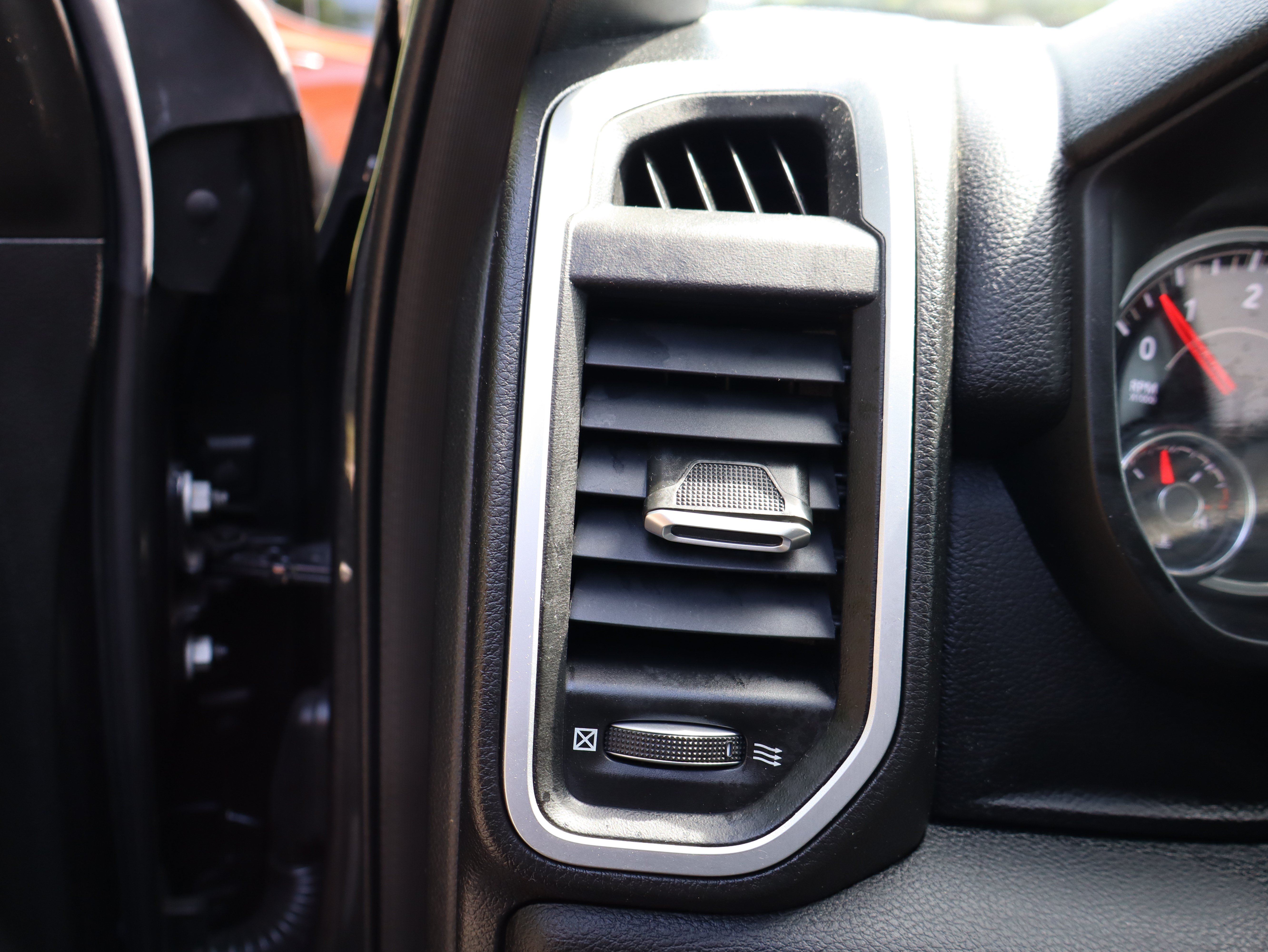 Used 2021 RAM 1500 Big Horn RWD image 27