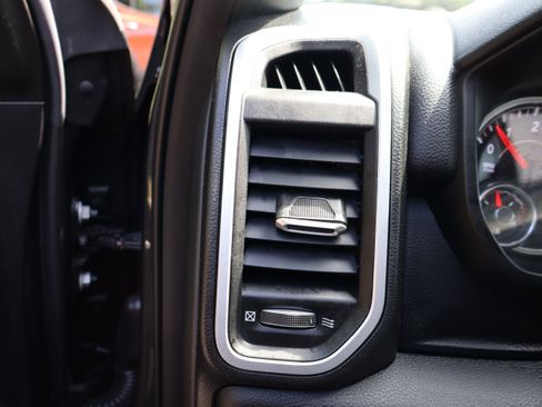 Used 2021 RAM 1500 Big Horn RWD image 27