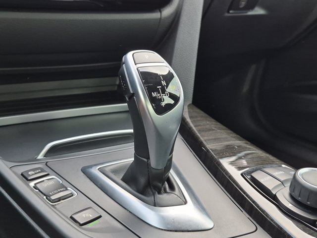 Used 2017 BMW 330i Sedan RWD image 12