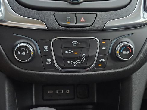 Used 2023 Chevrolet Equinox LT w/ LPO, Floor Liner Package AWD/4WD image 16