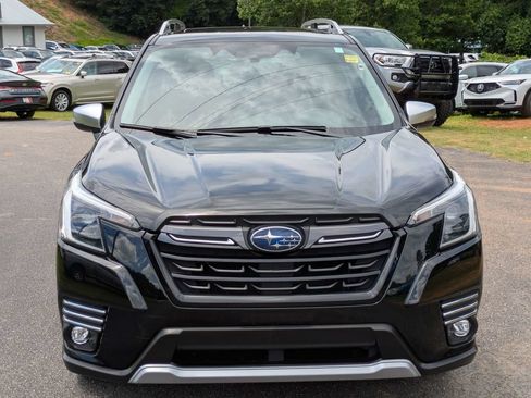 Used 2024 Subaru Forester Touring w/ Convenience Package AWD/4WD image 9