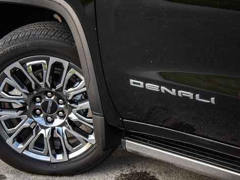 Used 2024 GMC Sierra 1500 Denali Ultimate image 13