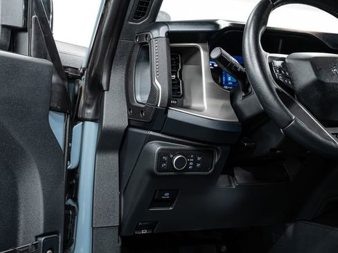 Used 2021 Ford Bronco First Edition AWD/4WD image 13