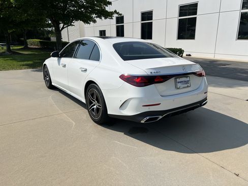 Used 2024 Mercedes-Benz E 450 4MATIC Sedan image 8