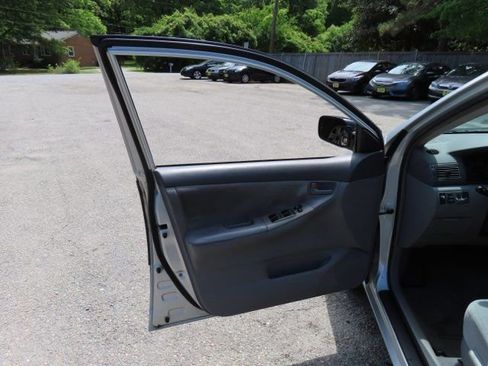 Used 2006 Toyota Corolla CE FWD image 14