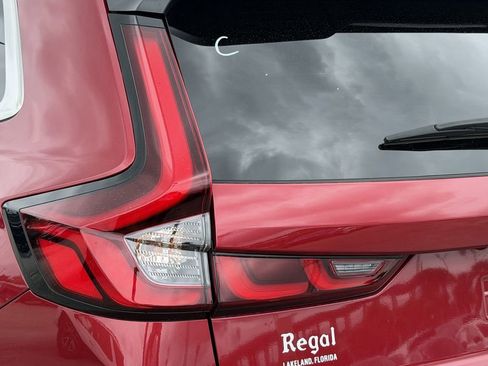 Used 2025 Honda CR-V EX image 8