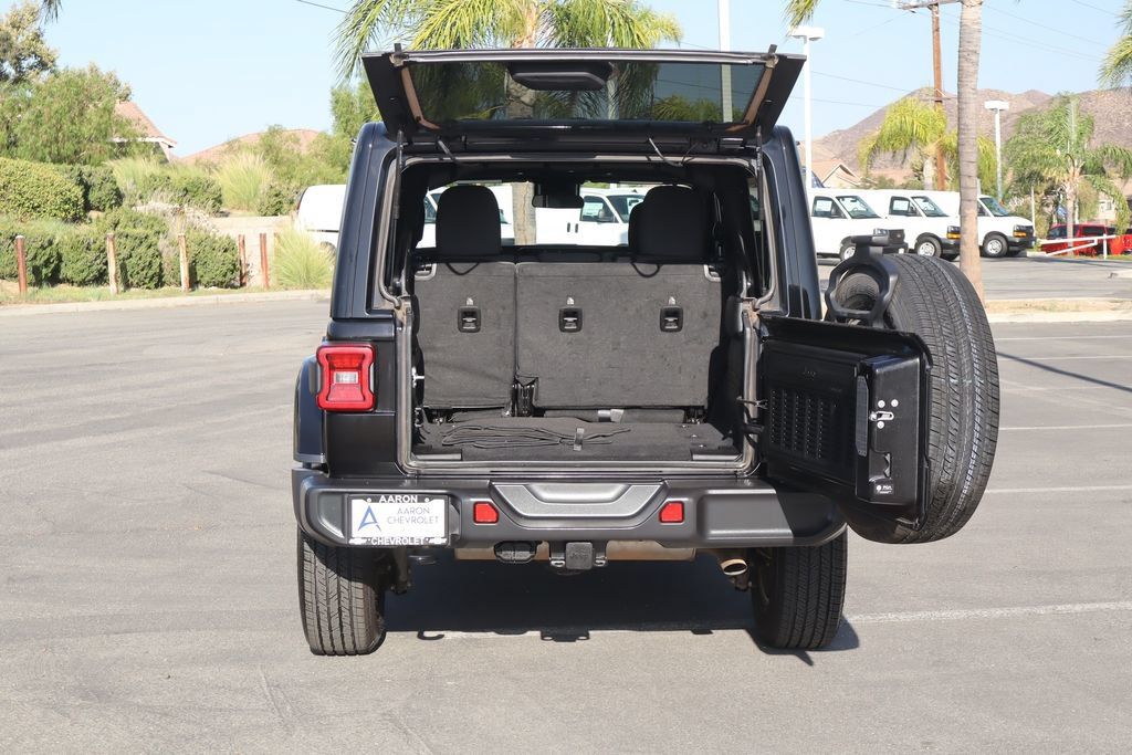 Used 2024 Jeep Wrangler Unlimited Sahara AWD/4WD image 38