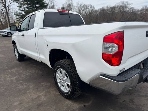 Used 2016 Toyota Tundra SR5 image 10
