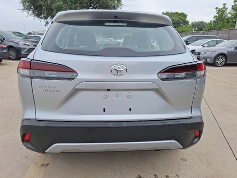 Used 2026 Toyota Corolla Cross L FWD image 5