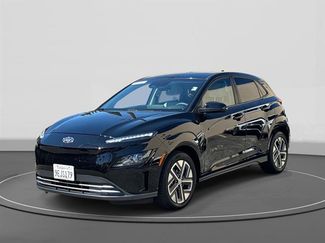 Used 2023 Hyundai Kona SE w/ Cargo Package video 1