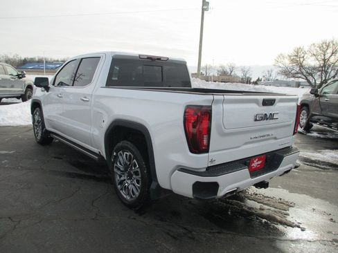 Used 2025 GMC Sierra 1500 Denali Ultimate image 9