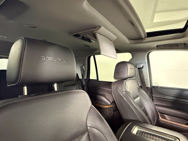 Used 2019 GMC Yukon Denali w/ Denali Ultimate Package AWD/4WD image 29
