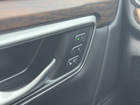 Used 2022 Honda CR-V Touring image 28