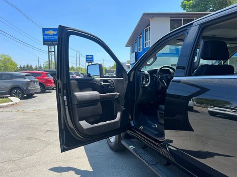 Certified 2022 Chevrolet Silverado 2500 LTZ w/ LTZ Plus Package AWD/4WD image 15