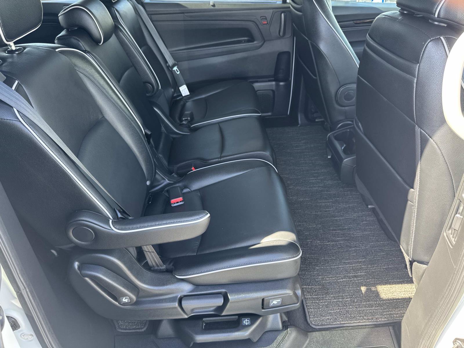 Used 2026 Honda Odyssey Touring image 32