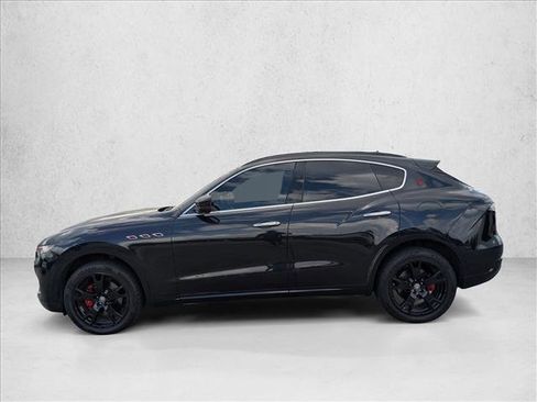 Used 2017 Maserati Levante w/ Sport Package image 9