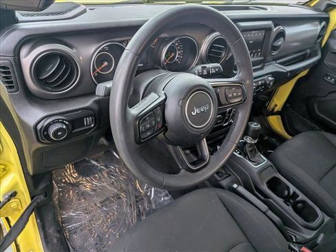 Used 2023 Jeep Wrangler Sport S image 10