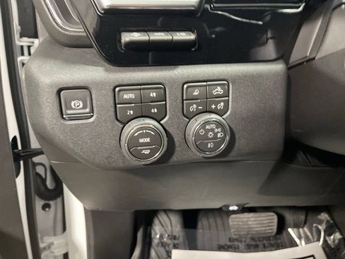 New 2026 Chevrolet Silverado 1500 LTZ w/ LTZ Premium Package AWD/4WD image 31
