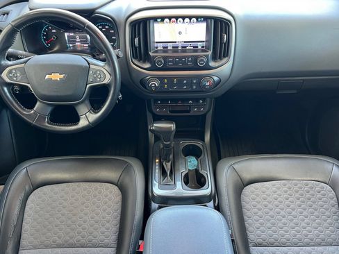 Used 2018 Chevrolet Colorado Z71 AWD/4WD image 10