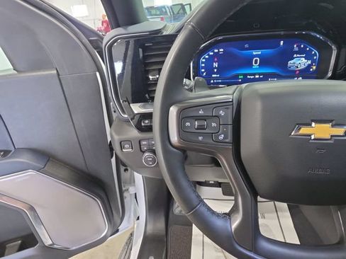 Used 2024 Chevrolet Silverado 1500 High Country w/ Technology Package AWD/4WD image 16