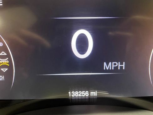 Used 2015 Jeep Grand Cherokee Limited AWD/4WD image 29