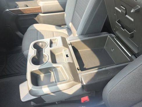 Used 2019 GMC Sierra 1500 SLE w/ Preferred Package AWD/4WD image 33