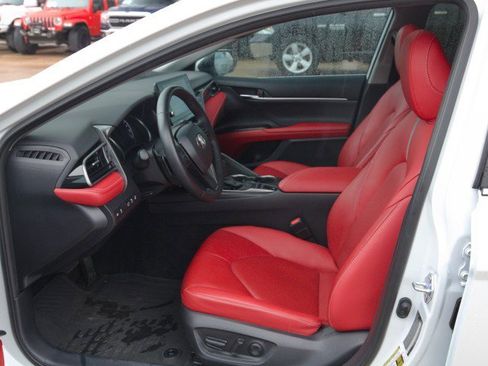 Used 2022 Toyota Camry XSE w/ Cold Weather Package FWD image 14