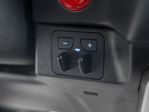 Used 2022 Toyota Tundra Limited image 30