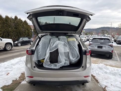 Used 2024 MAZDA CX-5 AWD 2.5 S w/ Select Package image 5