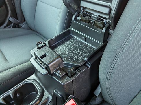 Used 2019 Jeep Wrangler Unlimited Sport S image 29