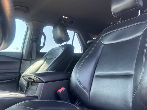Used 2020 Ford Explorer XLT w/ Equipment Group 202A RWD image 47