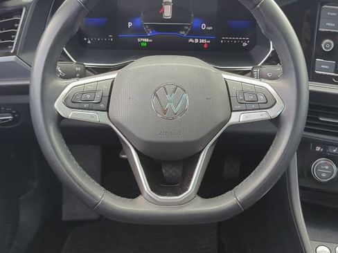 Used 2024 Volkswagen Jetta SE image 15