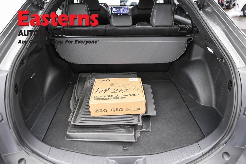 Used 2023 Subaru Solterra AWD image 9