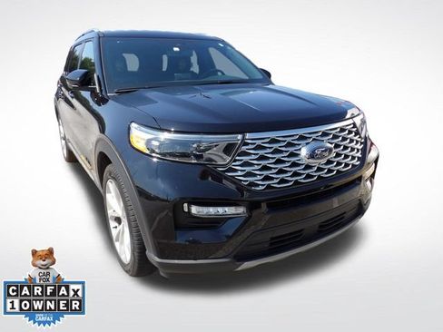 Used 2023 Ford Explorer Platinum w/ Technology Package RWD image 2