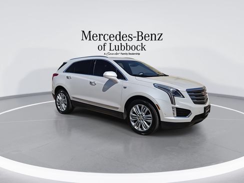 Used 2018 Cadillac XT5 Premium Luxury w/ Driver Assist Package FWD image 2
