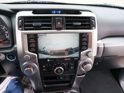 Used 2022 Toyota 4Runner SR5 Premium w/ Moonroof Package AWD/4WD image 57