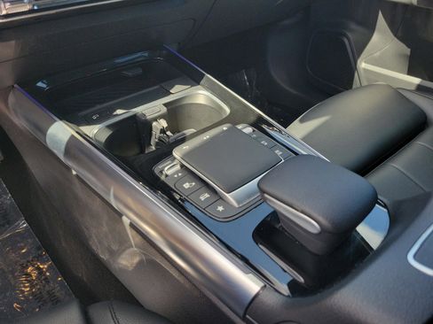 Certified 2022 Mercedes-Benz GLA 250 image 20