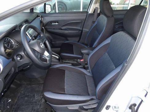 Used 2025 Nissan Versa SV w/ Trunk Package image 12