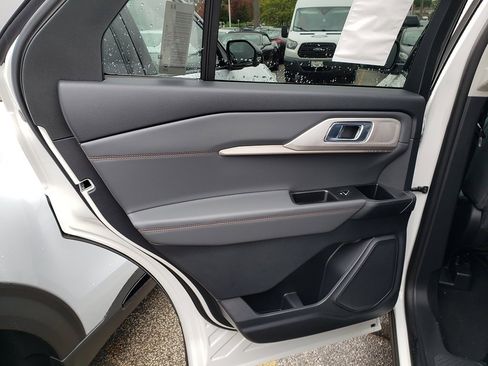 New 2026 Ford Explorer Active image 27