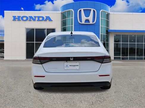 New 2025 Honda Accord SE image 4