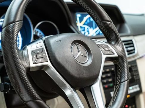 Used 2014 Mercedes-Benz E 350 4MATIC Wagon image 24