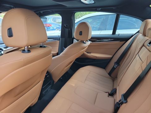 Used 2023 BMW 540i w/ M Sport Package RWD image 15