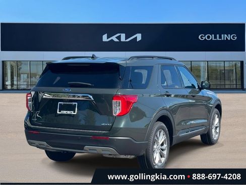 Used 2022 Ford Explorer XLT w/ Equipment Group 202A AWD/4WD image 3