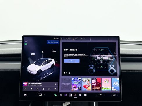 Used 2026 Tesla Model Y Long Range AWD/4WD image 6
