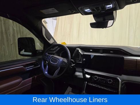 Used 2025 GMC Sierra 3500 Denali Ultimate AWD/4WD image 32