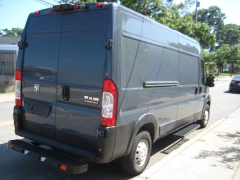 Used 2019 RAM ProMaster 2500 FWD image 3