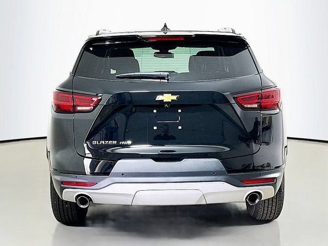 New 2026 Chevrolet Blazer LT w/ Convenience Package AWD/4WD image 6