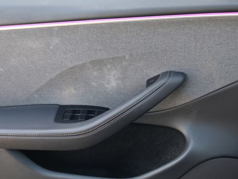 Used 2025 Tesla Model 3 image 14