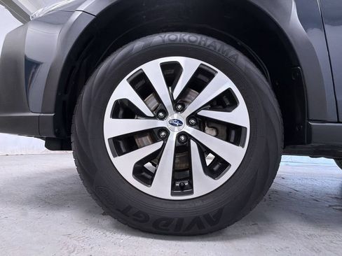 Used 2024 Subaru Outback Premium AWD/4WD image 13