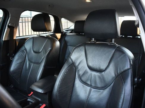 Used 2016 Ford Focus SE w/ Equipment Group 201A image 16